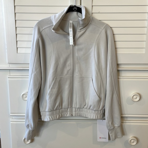 NWT Lululemon Brushed Softstreme Funnel Neck Zip Up in Bone, Size 6 - Picture 5 of 5